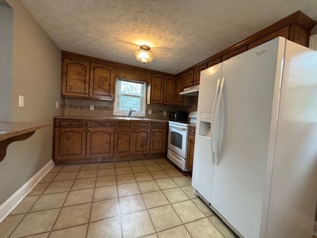 Photo - Charming 2-bedroom one bath cottage