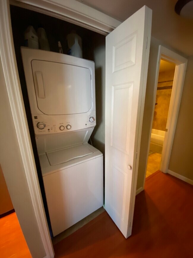 Photo - 4749 Orange Grove Ave Unidad B