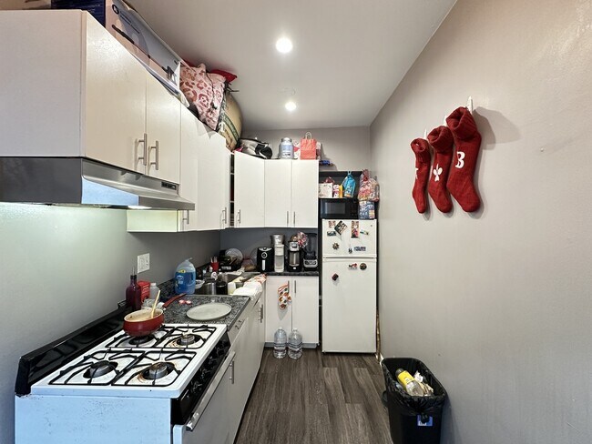 Photo - 5451 N Kenmore Ave Unit J09P