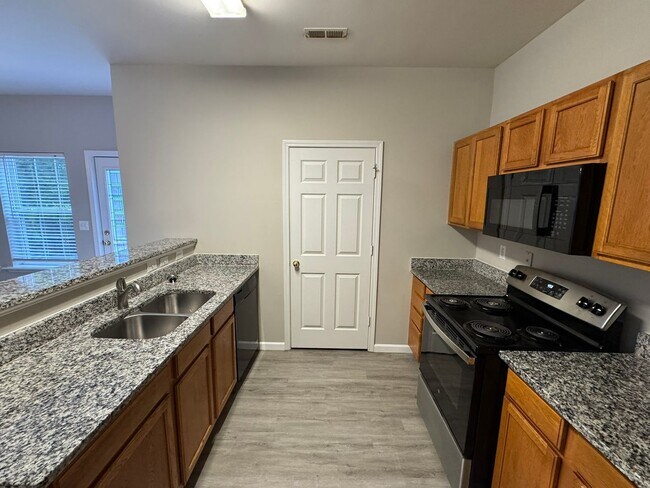 Photo - 2184 Winthrop Chase Dr