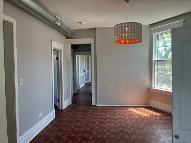 Building Photo - 9035 S Burley Ave Unit 3