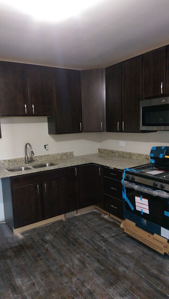 4849 N Seeley Ave Unit 1