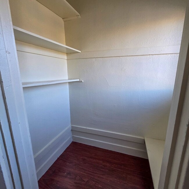 Photo - Bancroft Avenue Unidad 3