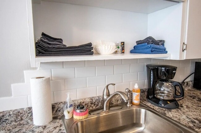 Photo - Dundee Charm - 1 Bedroom Apartment Availab...