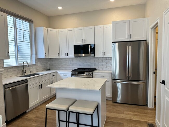 Photo - 10592 Pearlwood Cir