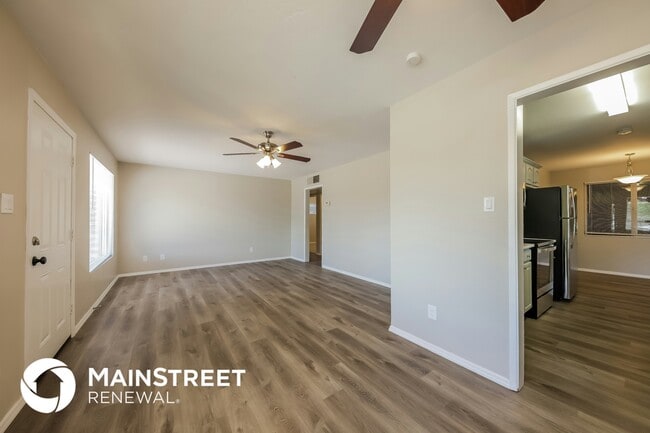 Photo - 2722 W Tuckey Ln