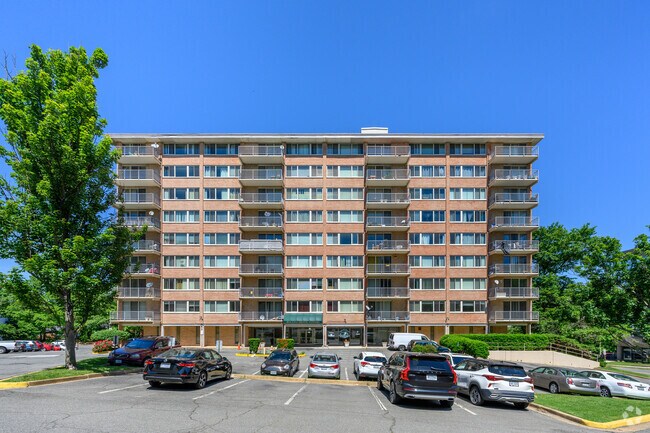 4520 King St - Boling Brook Towers