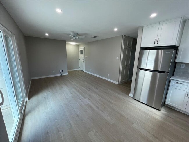 Photo - 5404 Lishill Cove