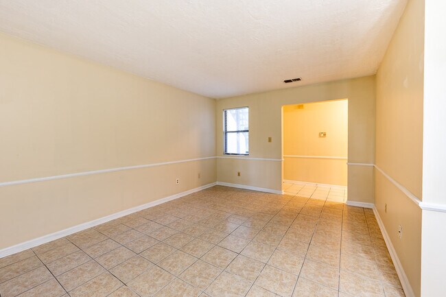 Photo - 868 Brookfield Pkwy Unit A