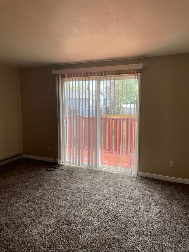 Photo - 260 Shoshone Ave Unit 260 Shoshone Apt D