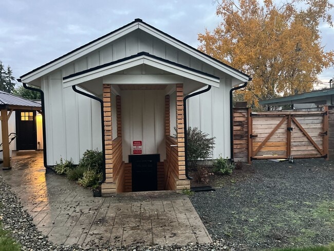 Photo - 1298 Beach Ave