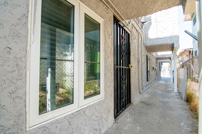 Avenida Fraser 930.0087 - Fraser Flats