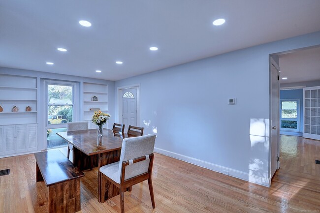 Photo - 204 Trout Brook Dr