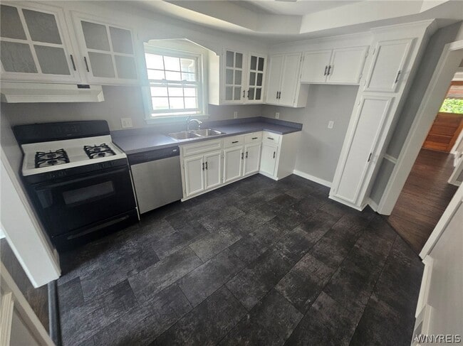 Photo - 38 Delham Ave