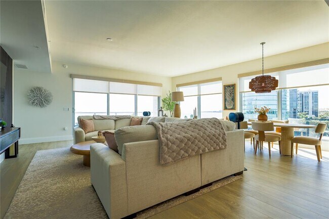 2910 W Barcelona St Unit 604