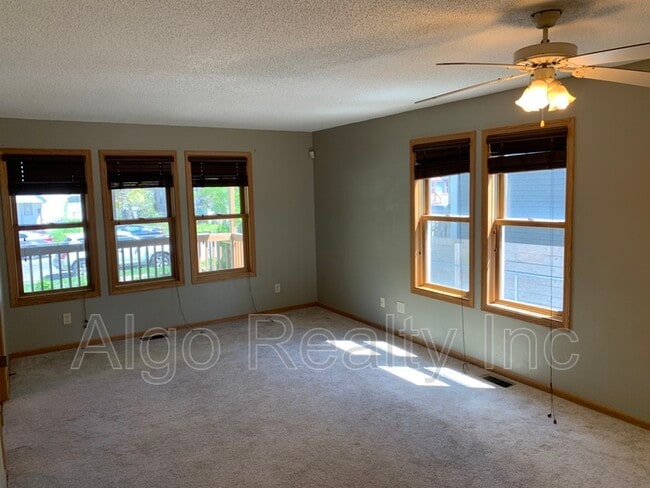 Photo - 2827 N Aldrich Ave