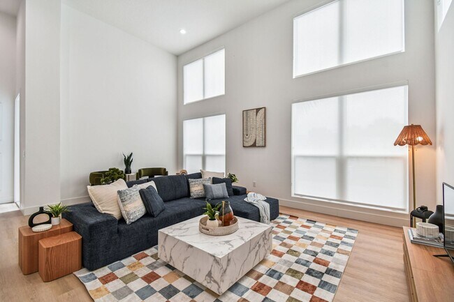 Photo - A charming coastal townhouse, just minutes from downtown St. Pete!