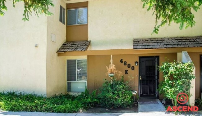 Central Bakersfield Condo! - Central Bakersfield Condo!