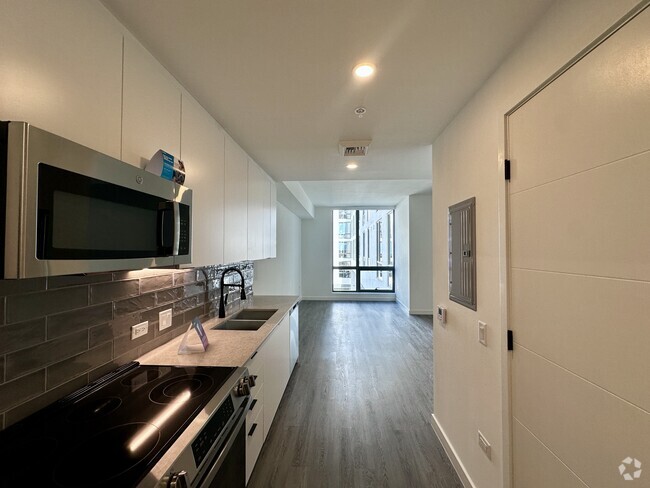 Building Photo - 114 NE 22nd St Unit A2 Rental