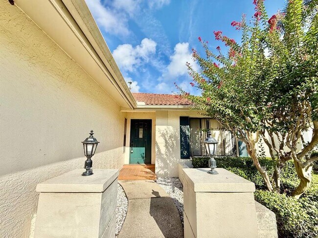 Photo - 18308 Aintree Ct Unit 18308