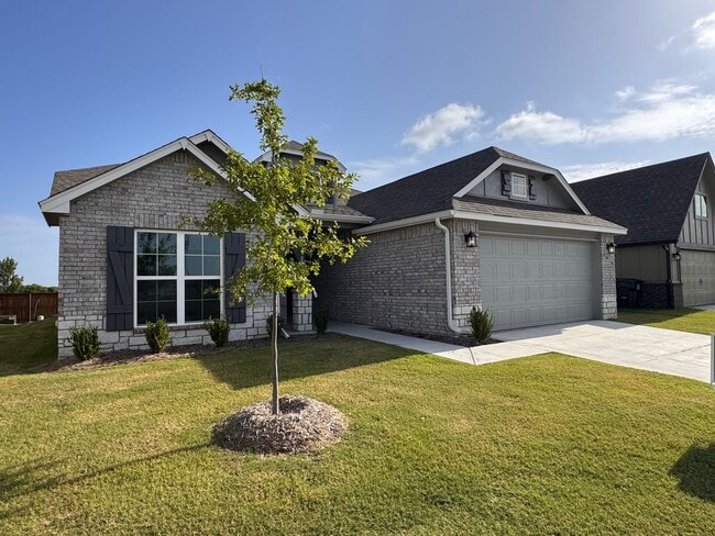 Photo - Brand New 4 bedroom in Bixby