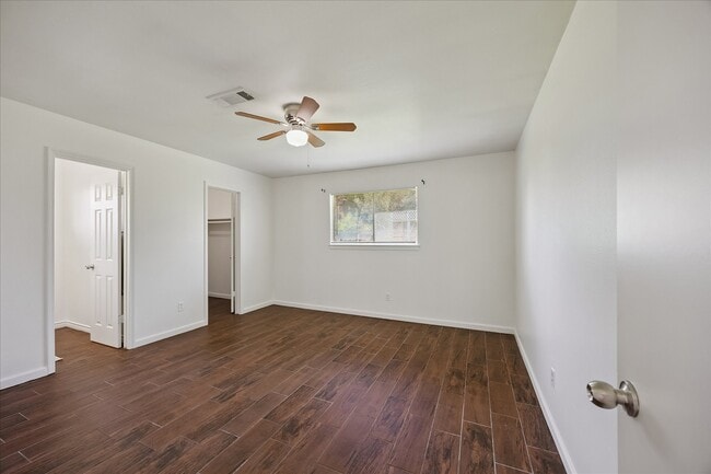 Photo - 1217 E Brown Ln