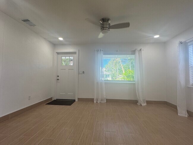 Photo - 6704 S Faul St