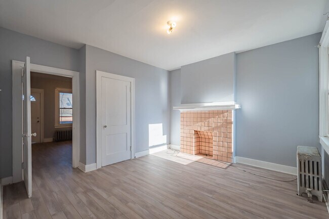 Photo - 2116 Bedford Ave Unidad 2