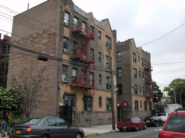 Primary Photo - 104-18 42nd Ave