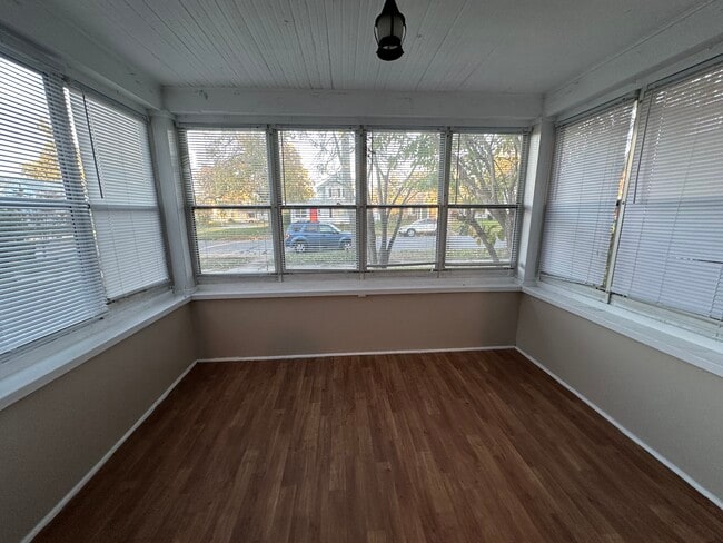 Photo - 2509 Erskine Blvd
