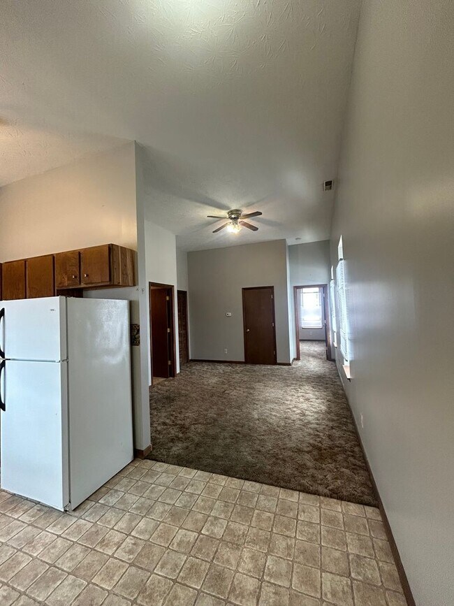 Photo - 285-295 N Cross Street Unidad 295 A