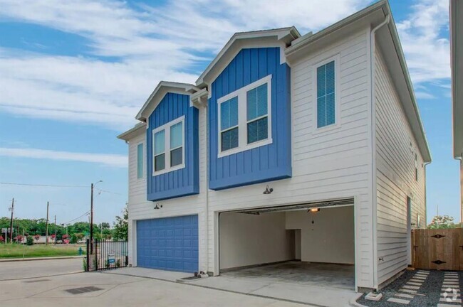 Building Photo - 4133 Griggs Rd Rental