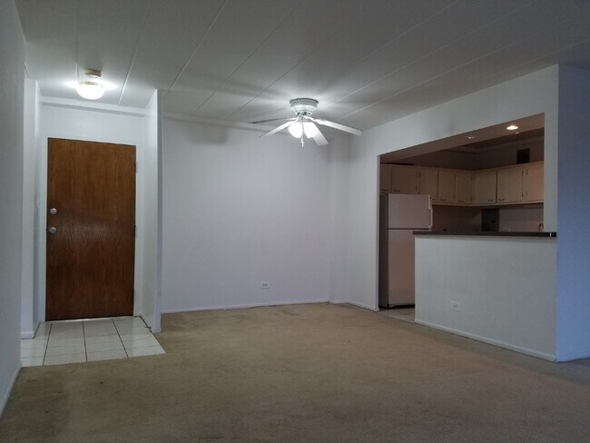 1447 W Touhy Ave Unit 304