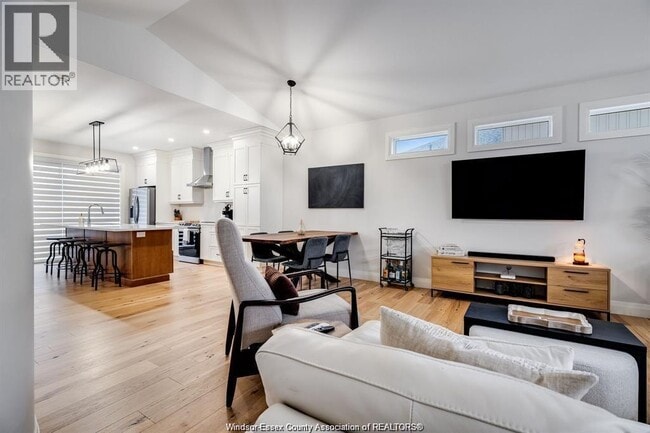 Photo - 241 Robinson Ave
