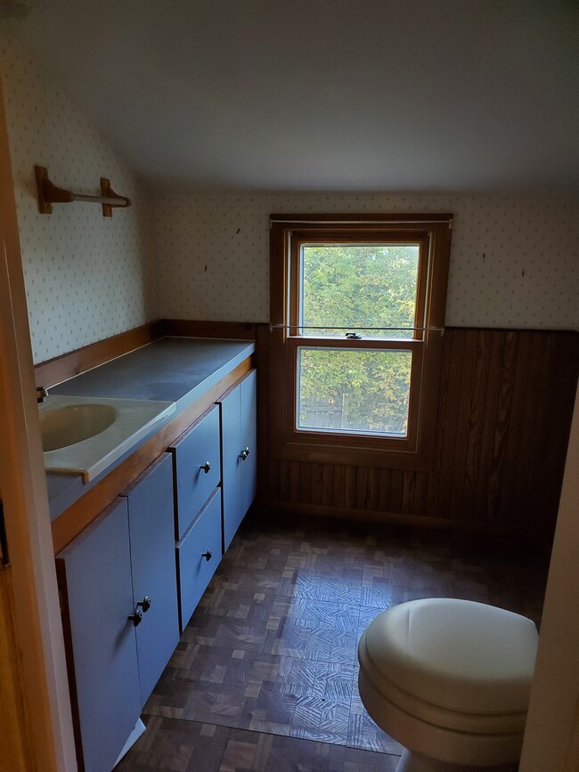 Master bedroom powder room - 39177 N Jackson Dr