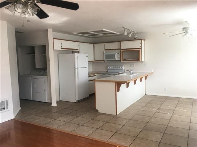 Photo - Gated Upstairs 2BD/2BA Condo, 2 Gated Rese...