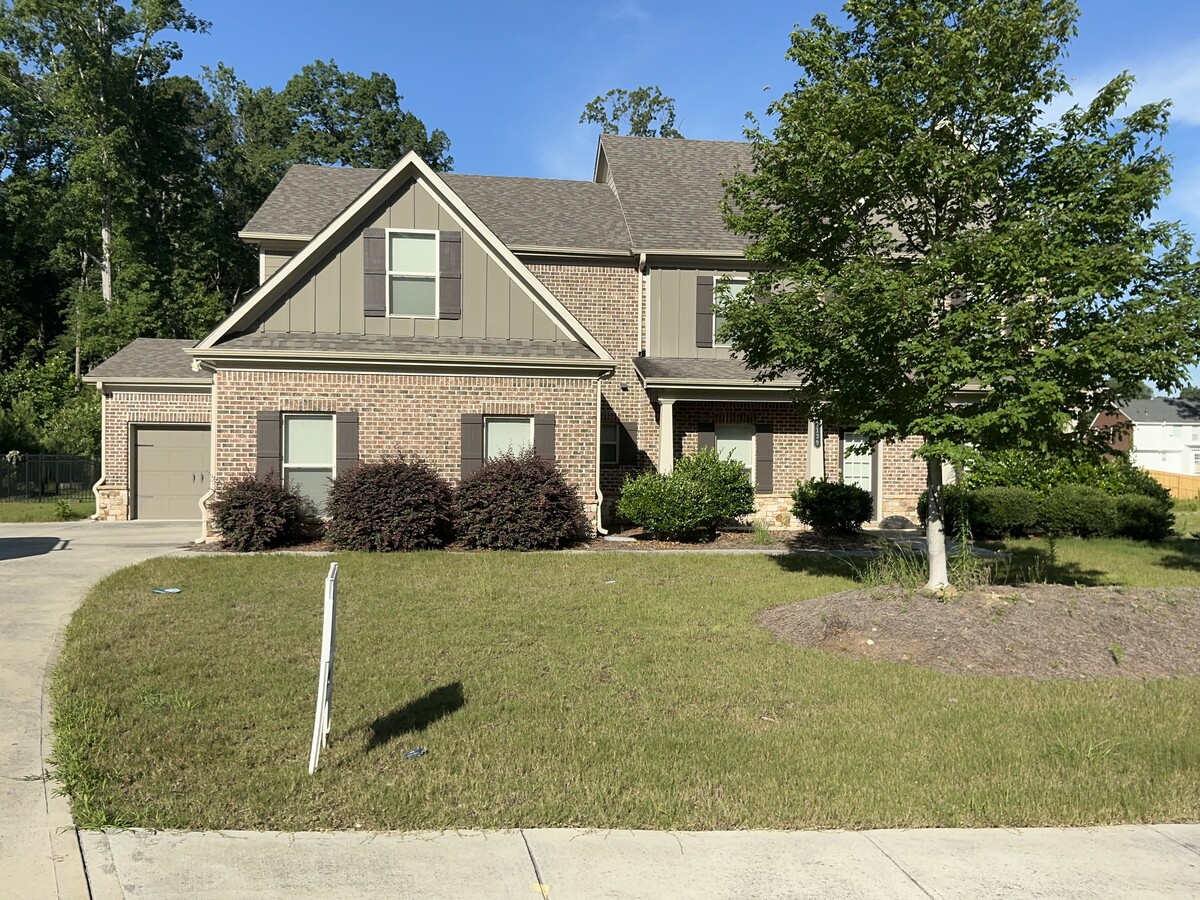 Photo - 1139 Victoria Walk Ln House