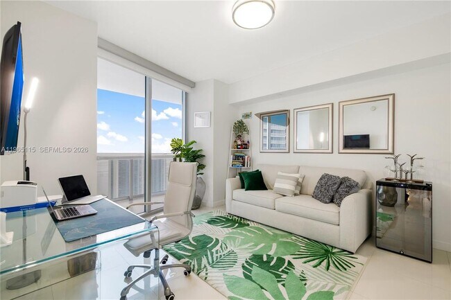 Photo - 495 Brickell Ave Unidad 4704