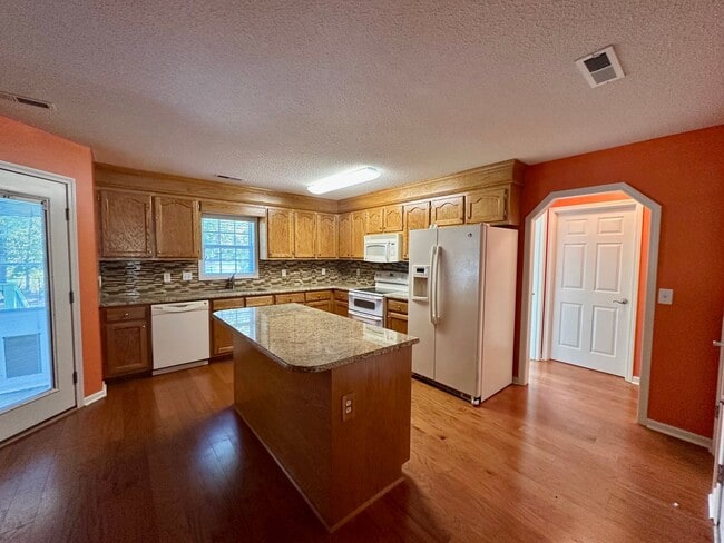 Photo - Williamsburg Subdivision!