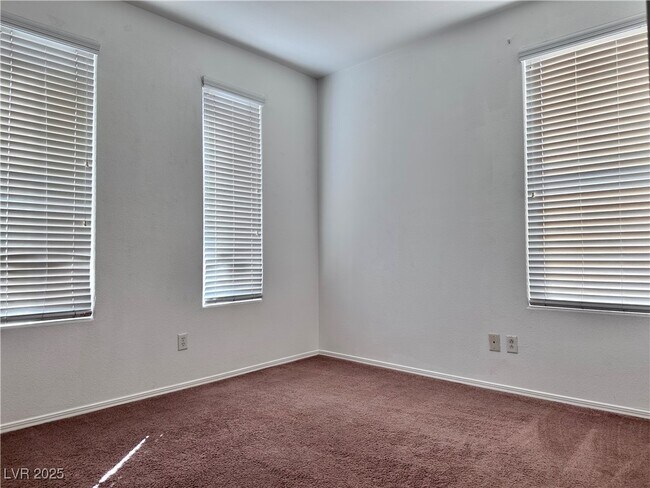 Photo - 9870 Delta Lake Ct