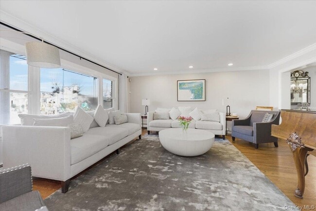 Photo - 1495 Bay Blvd