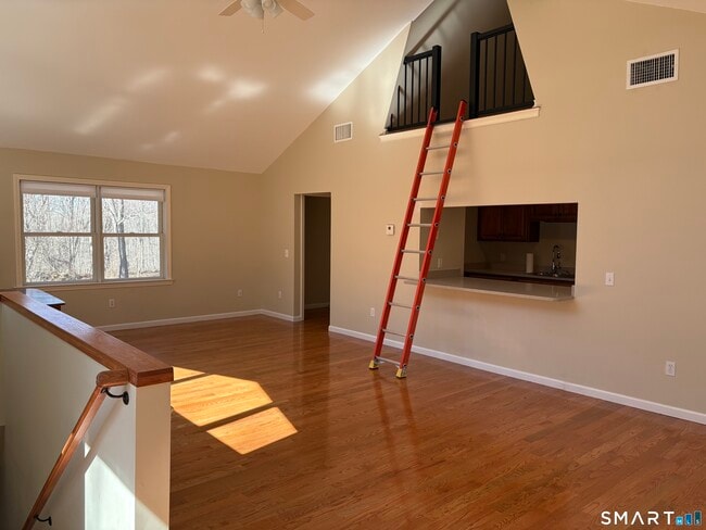 Photo - 149 Salem Rd