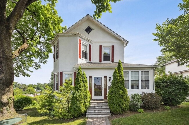 Photo - 179 Woodruff Ave House