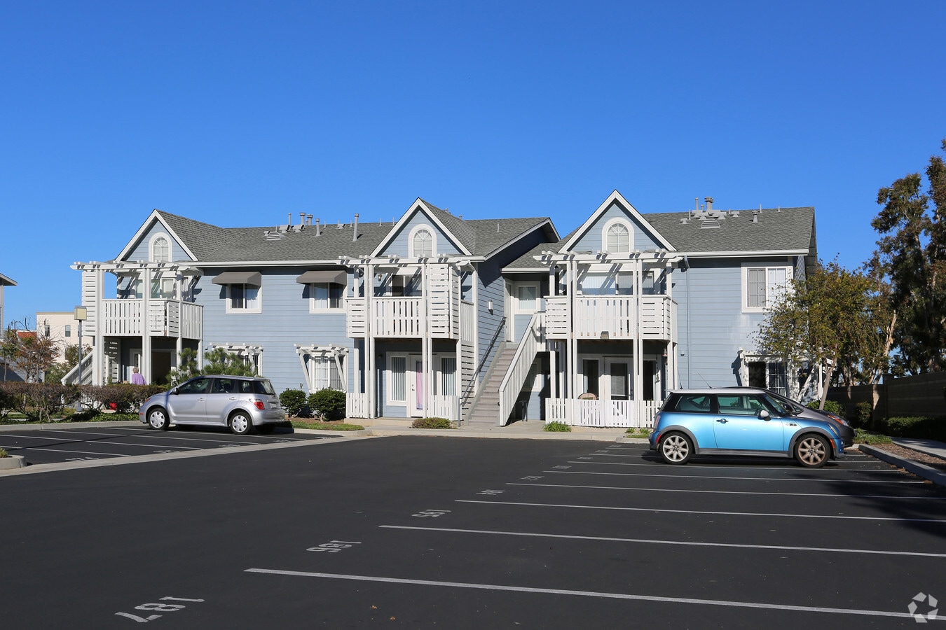 Photo - Poinsettia Station Apartments