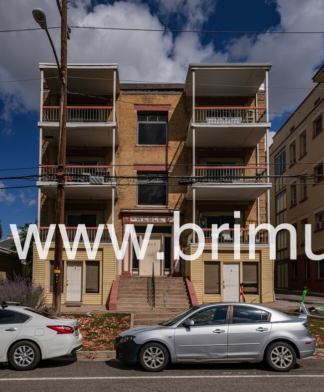 Building Photo - 217 E 3rd Ave Rental