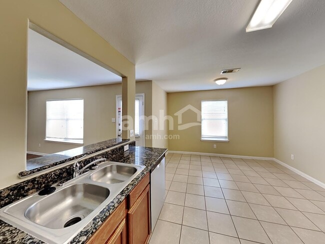 Photo - 9415 White Diamond Ln