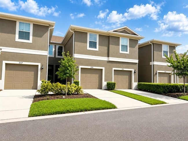 Building Photo - 2119 Lennox Dale Ln