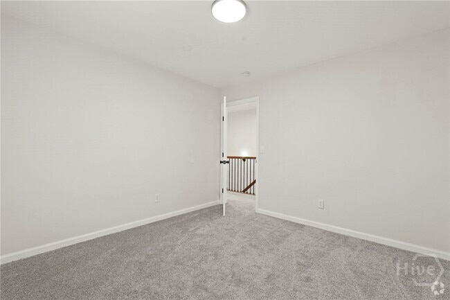 Building Photo - 168 Green Paddock Cir Rental