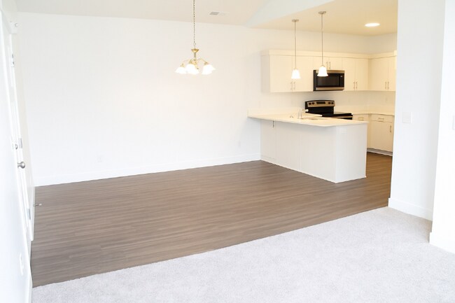 Photo - 4777 Alder Dr Unidad Building E 303