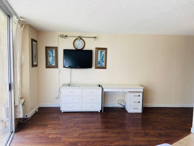 Photo - 750 Amana St Unit 1408